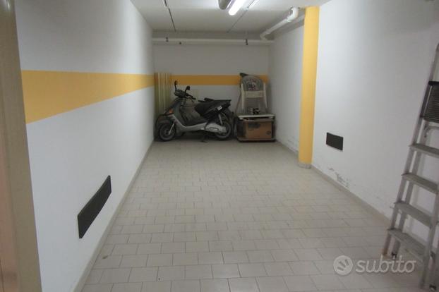 Garage in centro Piove Di Sacco via Peci