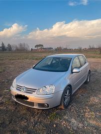 Golf 5 1.6 confortline