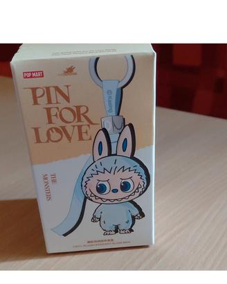 Pop Mart Labubu Pin for Love,Nuovo blind box