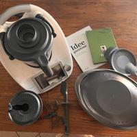 Bimby TM6 completo di accessori