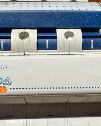 MAGNETOTERMICO INTERRUTTORE