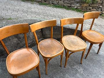 Set di 4 sedie in legno vintage – stile rustico