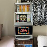 Slot machine vintage
