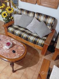 divanetto e 2 poltrone 