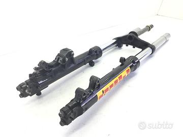 FORCELLA FODERI STELI E PIASTRA INFERIORE HONDA VF