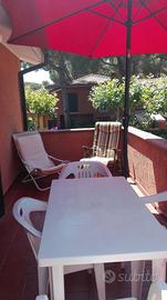 Con terrazzo vicino alla spiaggia