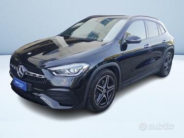 Mercedes GLA 200 d Premium auto