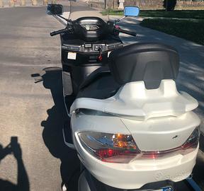 Suzuki Burgman 400