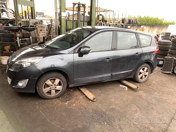 Ricambi Renault Grande Scenic 2010 k9kj8 7posti