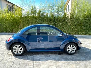 Volkswagen maggiolone new beetle