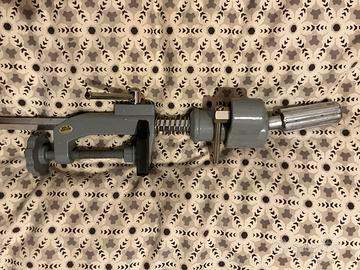 Supporto testina per parrucchieri