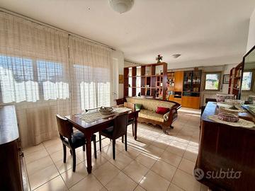 4 Vani + Garage (Via Chiusa della Corte)