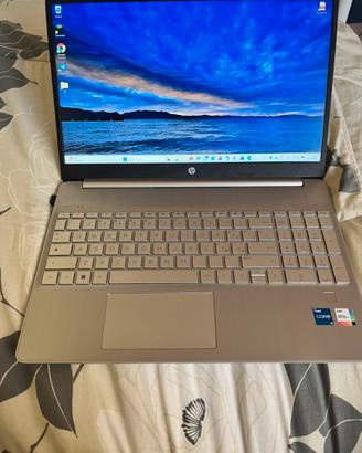 HP Laptop 15s-fq5022nl
