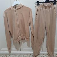 Tuta ciniglia beige taglia 170 cm 10 anni