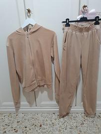 Tuta ciniglia beige taglia 170 cm 10 anni