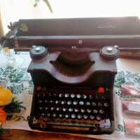 Macchina da scrivere meccanica  Olivetti m40