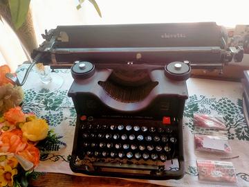Macchina da scrivere meccanica  Olivetti m40