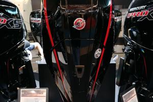 ULTIMO Mercury V8 300 PRO XS NUOVO TASSO ZERO