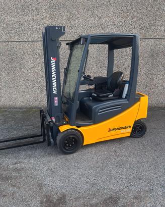 Carrello elevatore Jungheinrich EFG 320