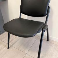 Sedia imbottita nera per ufficio/attesa – lotto 3