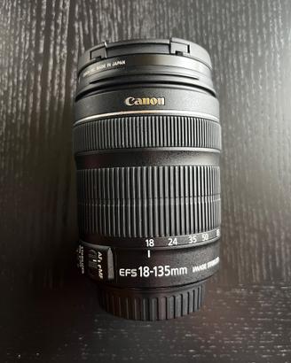 obbiettivo Canon EF-S 18-135 f/3.5-5.6 IS STM +Acc
