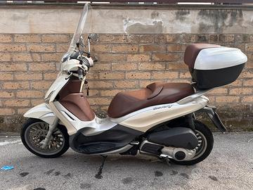 Piaggio Beverly 300 bianco perla