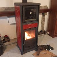 STUFA A LEGNA IN GHISA LA NORDICA EXTRAFLAME MOD. 