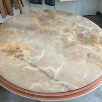 Tavolo in marmo rotondo