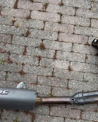 Scarico basso triumph 675