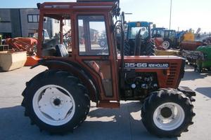 NEW HOLLAND 35 66 DT