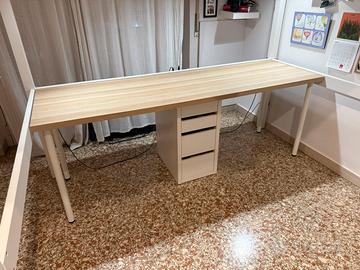 Scrivania Ikea con cassettiera