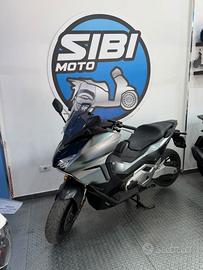 Honda Forza 750