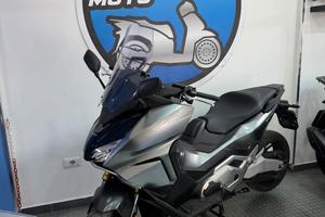 Honda Forza 750