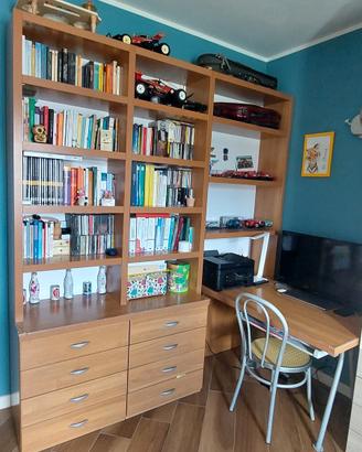 Librerie con cassettiera+scrivania +sedia
