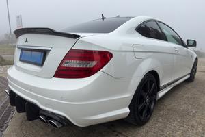 Mercedes-benz C 220 CDI Coupé Avantgarde AMG