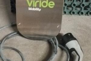 Colonnina di ricarica domestica auto elettrica