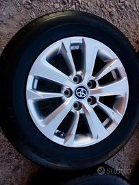 CERCHI E GOMME 16 ORIGINALI TOYOTA COD:1541