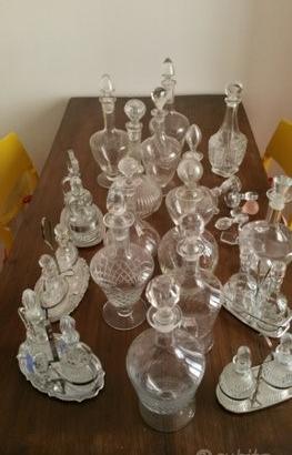 Collezione bottiglie d'epoca in vetro