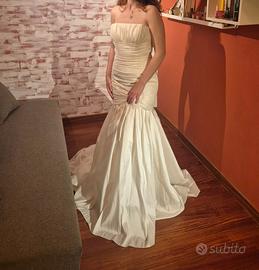 Abito da sposa White One by Pronovias nuovo con et
