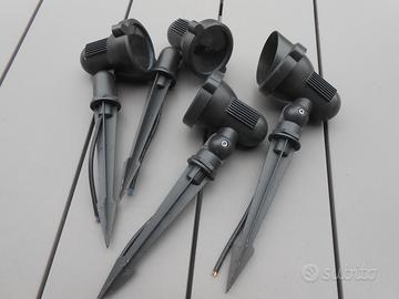 4 faretti giardino led impermeabili-Come nuovi