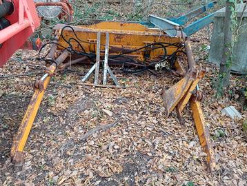 Ruspa per trattore cingolato