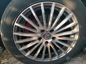 Alfa Romeo Giulia - Cerchi 17" + Gomme 225/50 R17
