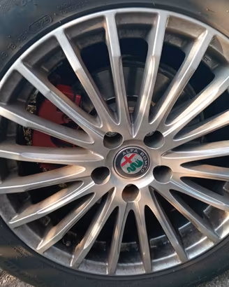 Alfa Romeo Giulia - Cerchi 17" + Gomme 225/50 R17