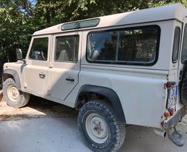 Land Rover Defender 110 2.4 TD4 Station Wagon