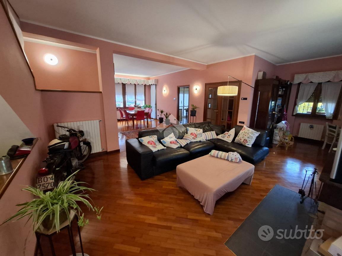 VILLA SINGOLA A CASTEL GUELFO DI BOLOGNA - Vista 3