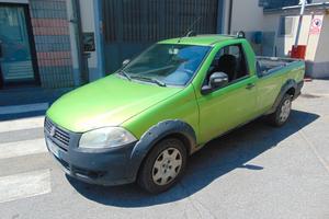 Fiat strada pick-up