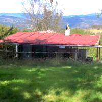 PETRELLA TIFERNINA immobile con terreno e bosco