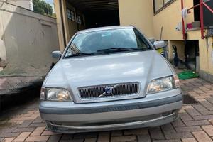 Volvo V40 1.8 16v optima