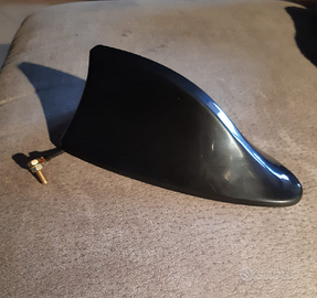 Pinna per automobili antenna modello shark