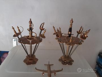 set spade in miniature Toledo